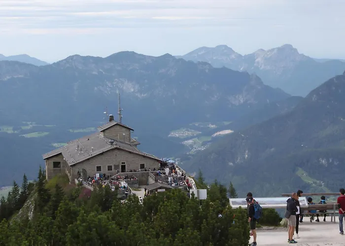 Sunny With Mountain * ジークスドルフ